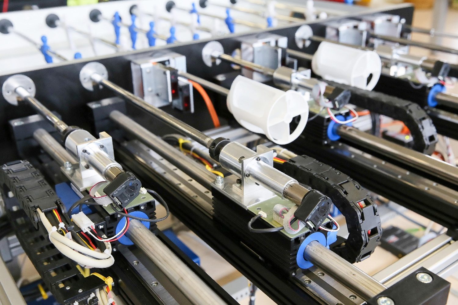 foosball robot player 5647x37652