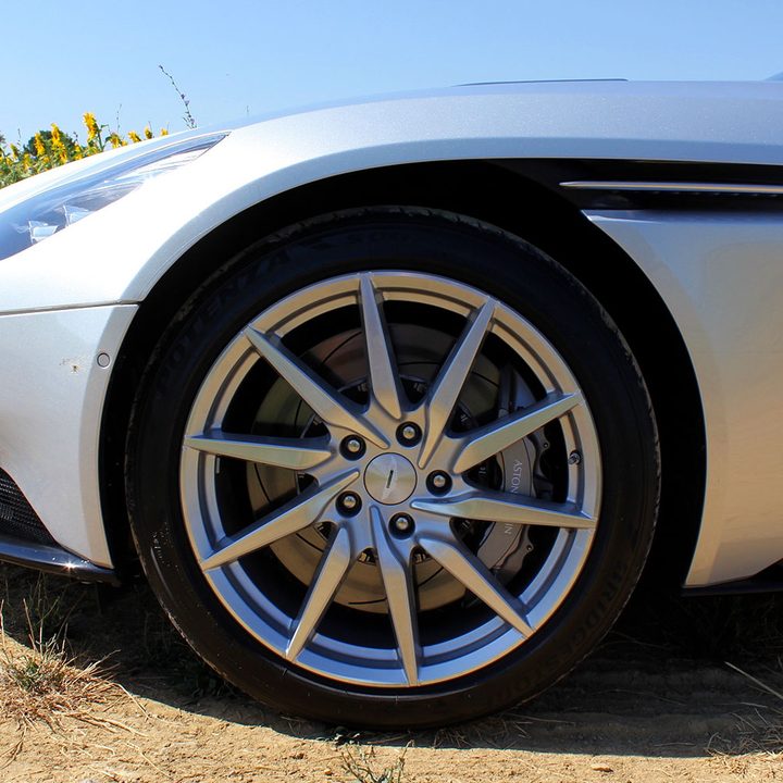 2017 Aston Martin DB11 First Drive