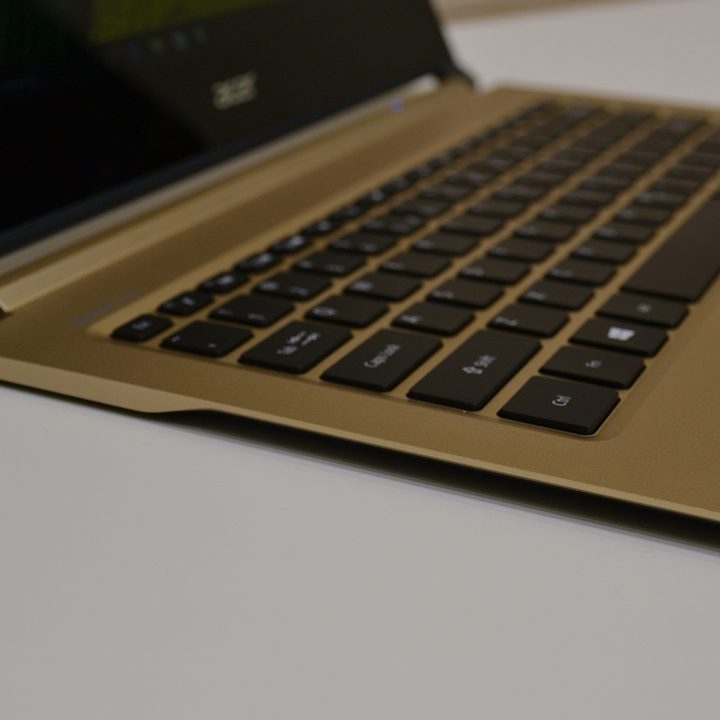 acer swift 7 hands on 0050