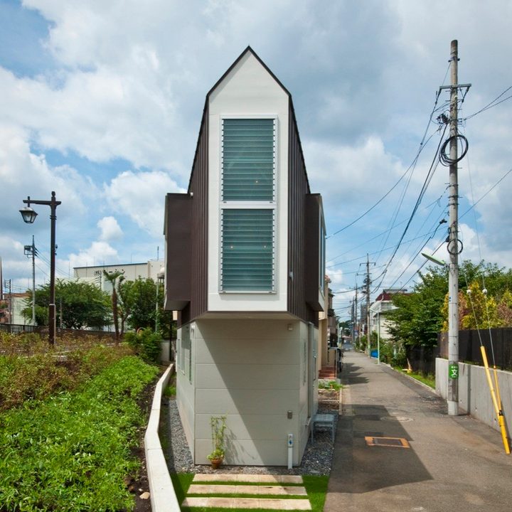 tiny japanese horinouchi homes make use of small space house 007