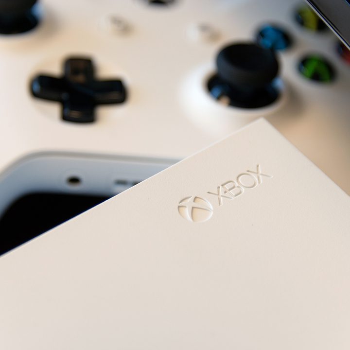 Xbox One S