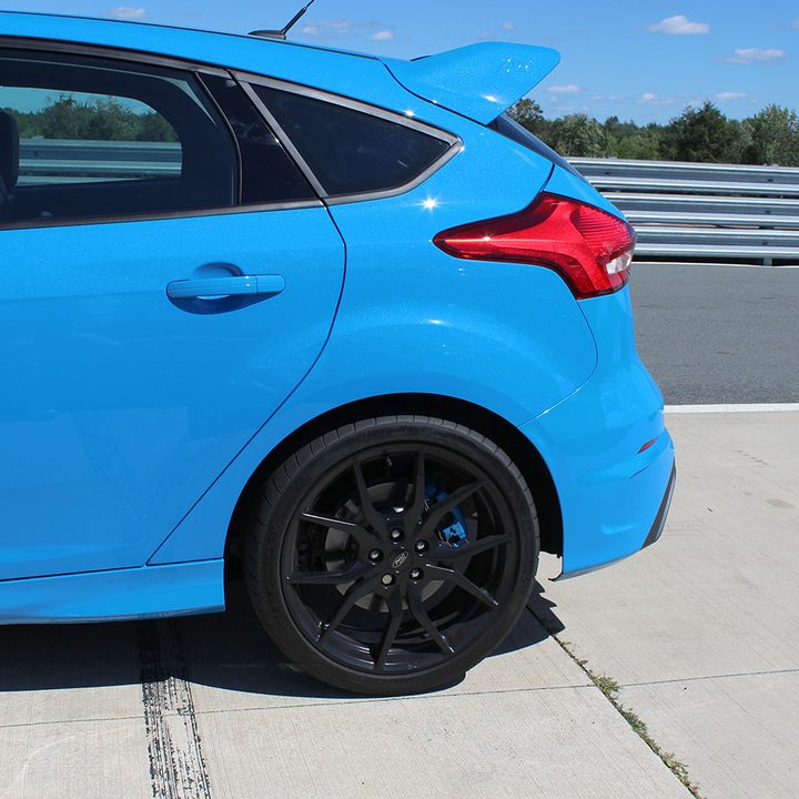 2016 ford focus rs first drive back tire