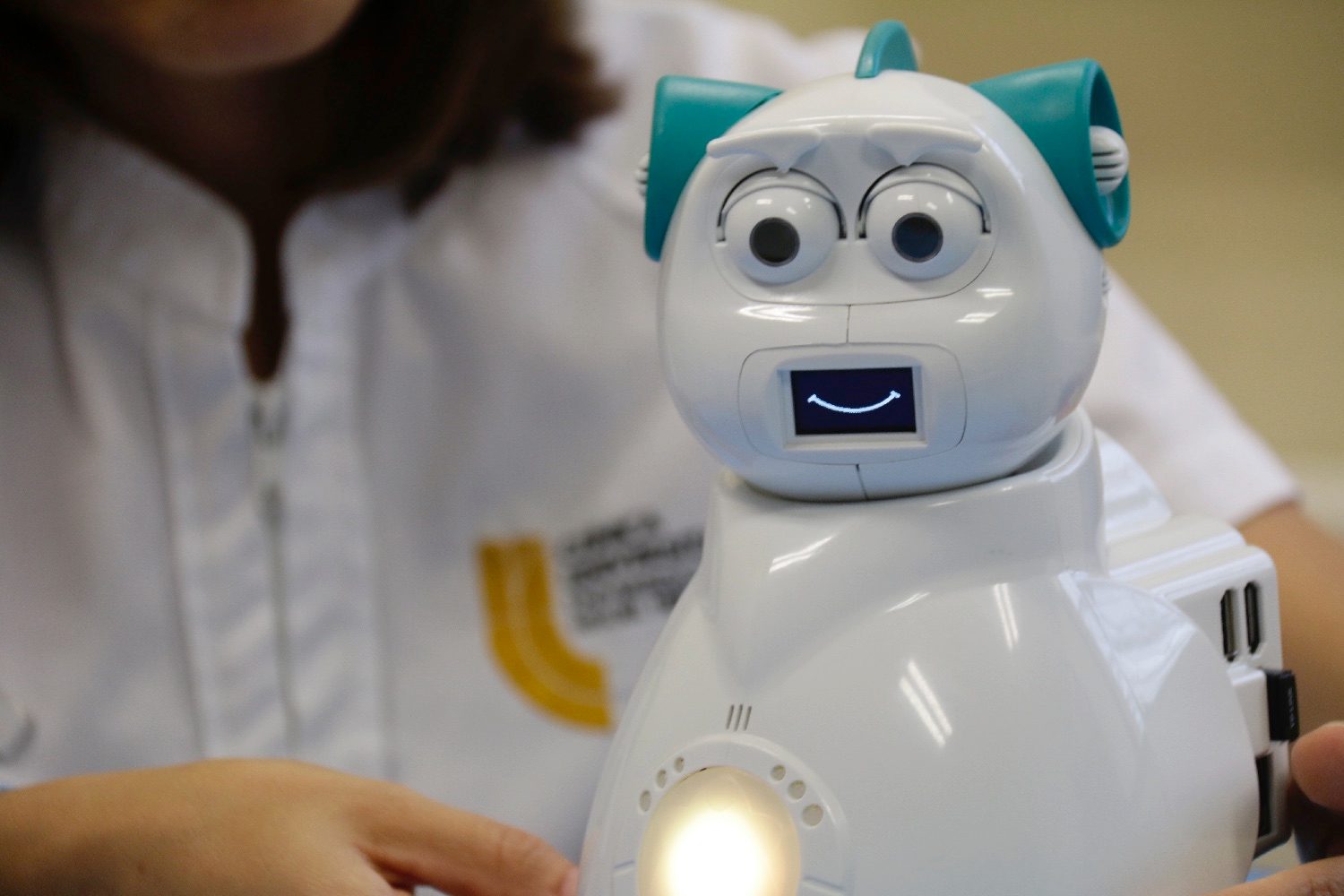robot could help kids with autism mg 1049