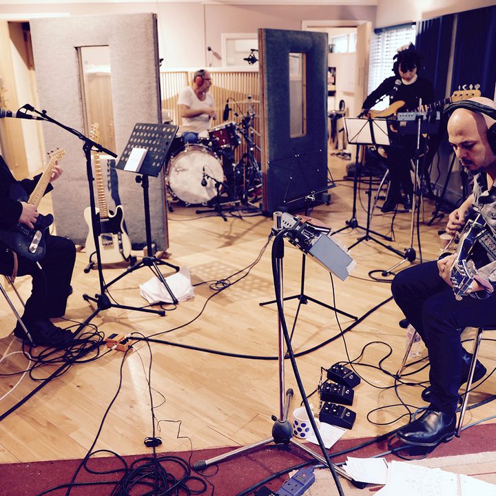 Interview with Pixies' guitarist Joey Santiago