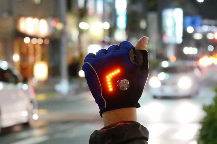 Techno-threads---Zackees-Turn-Signal-gloves