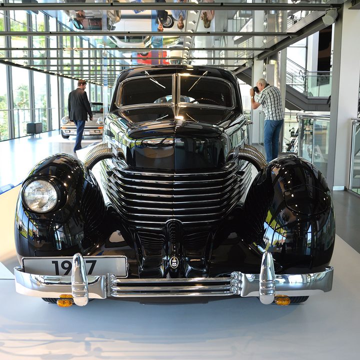 1937 Cord 812 SC