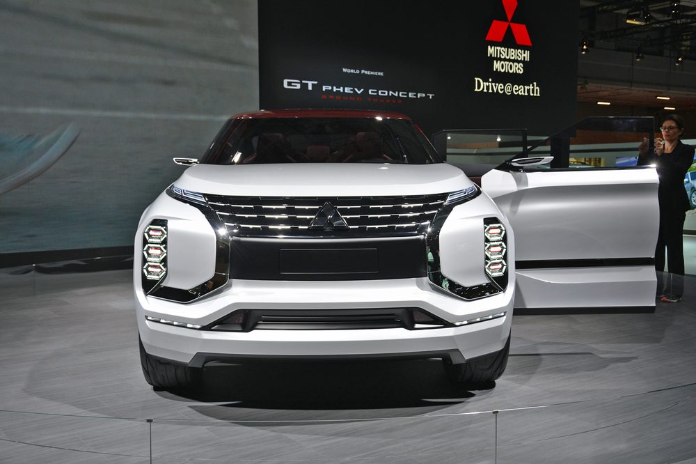 Mitsubishi GT-PHEV concept