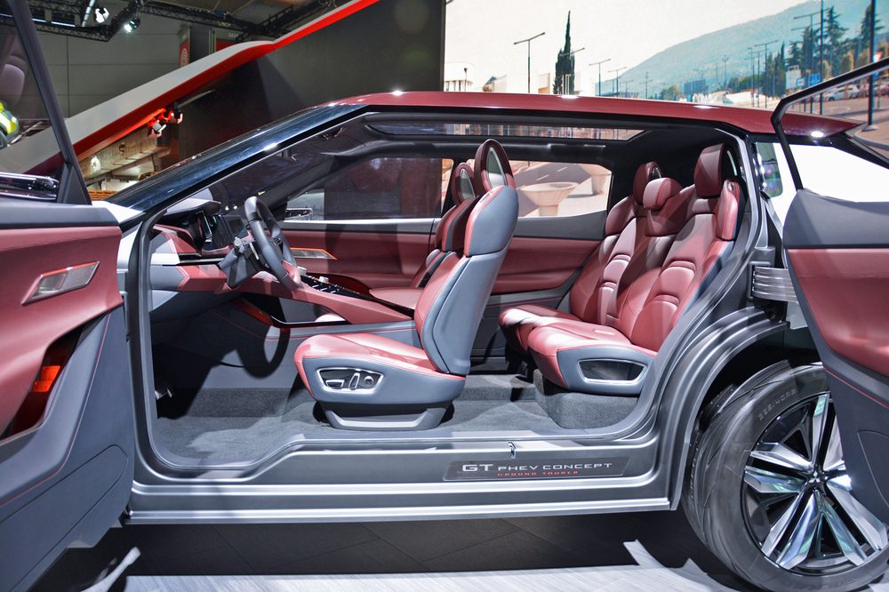 Mitsubishi GT-PHEV concept