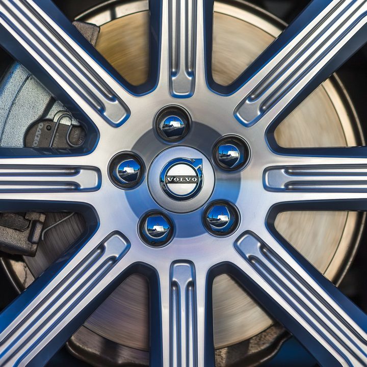 2017 Volvo S90 T6