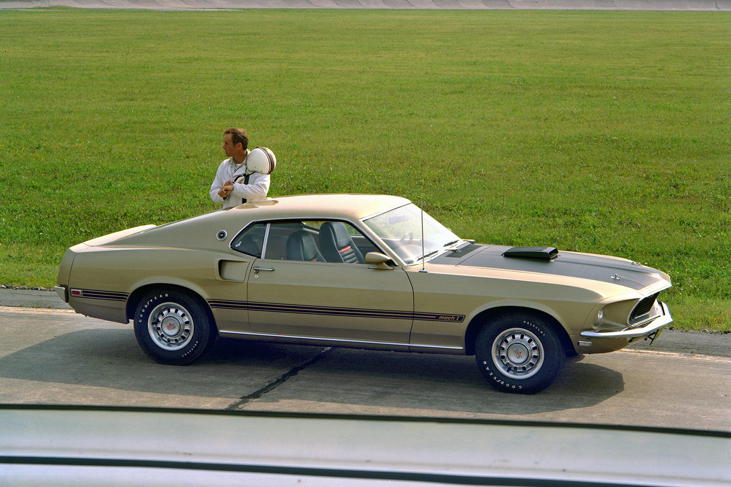 ford mustang history 69 3