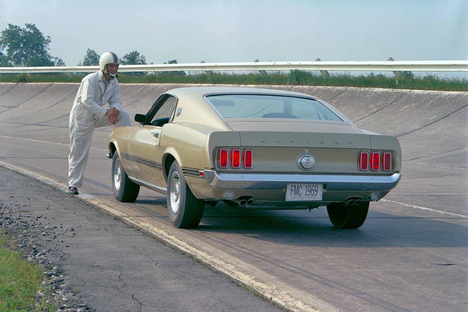 ford mustang history 69 5