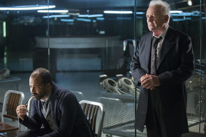 jeffrey-wright-as-bernard-lowe-and-anthony-hopkins-as-dr