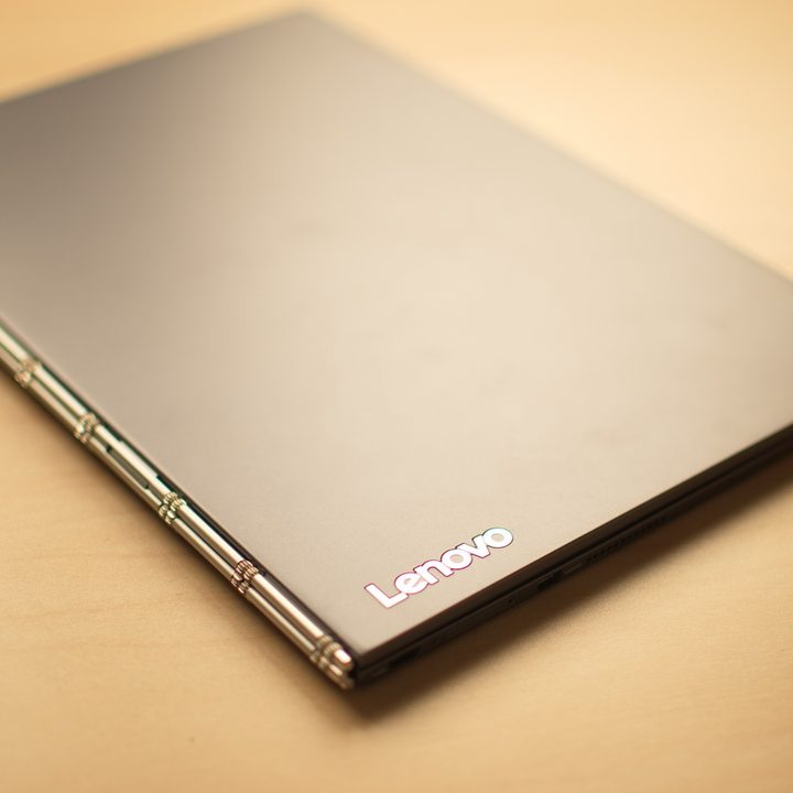 Lenovo Yoga Book