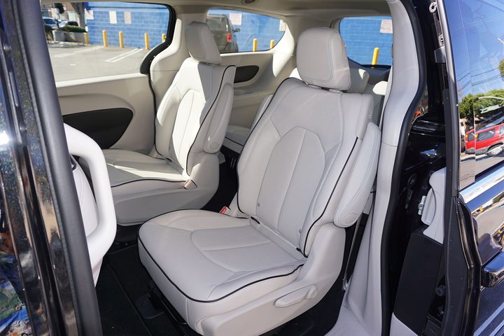 2017 Chrysler Pacifica Hybrid