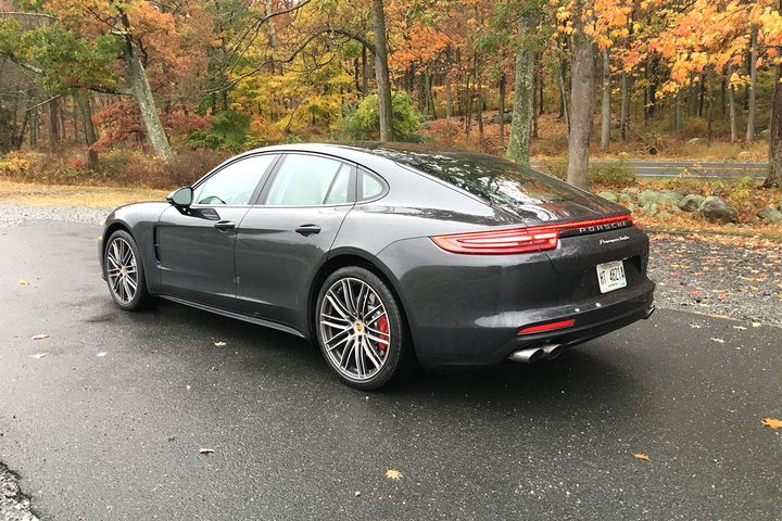 2017 porsche panamera