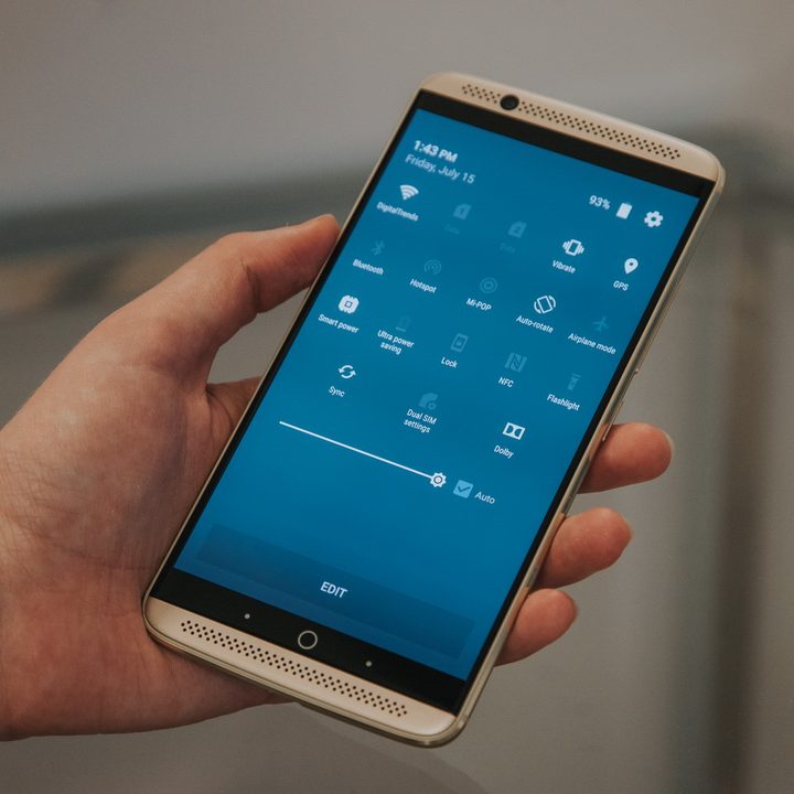 ZTE Axon 7 review