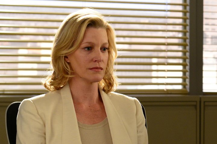 anna-gunn-as-skyler-white-breaking-bad_