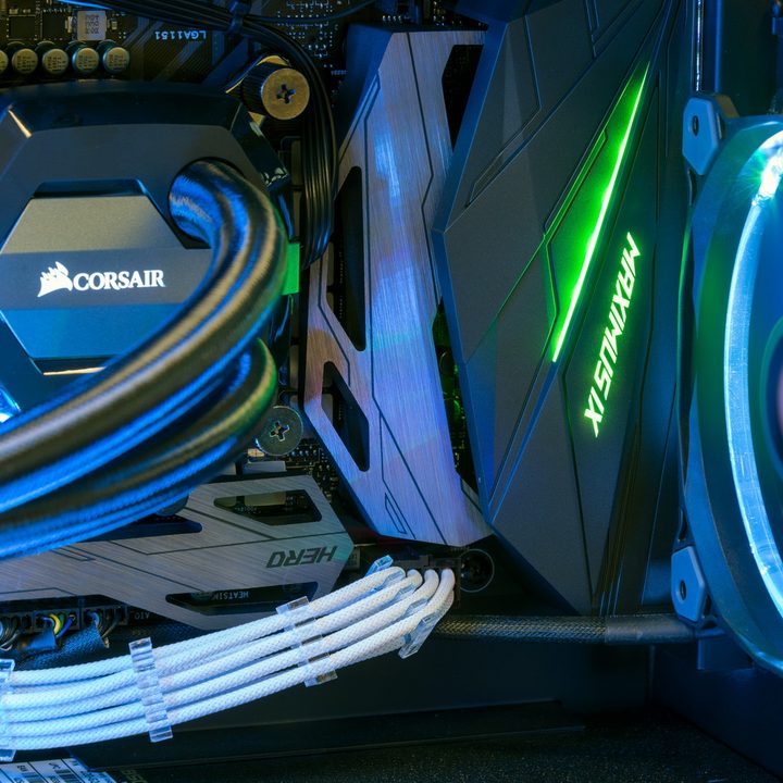Digital Storm Velox (Kaby Lake) 2016