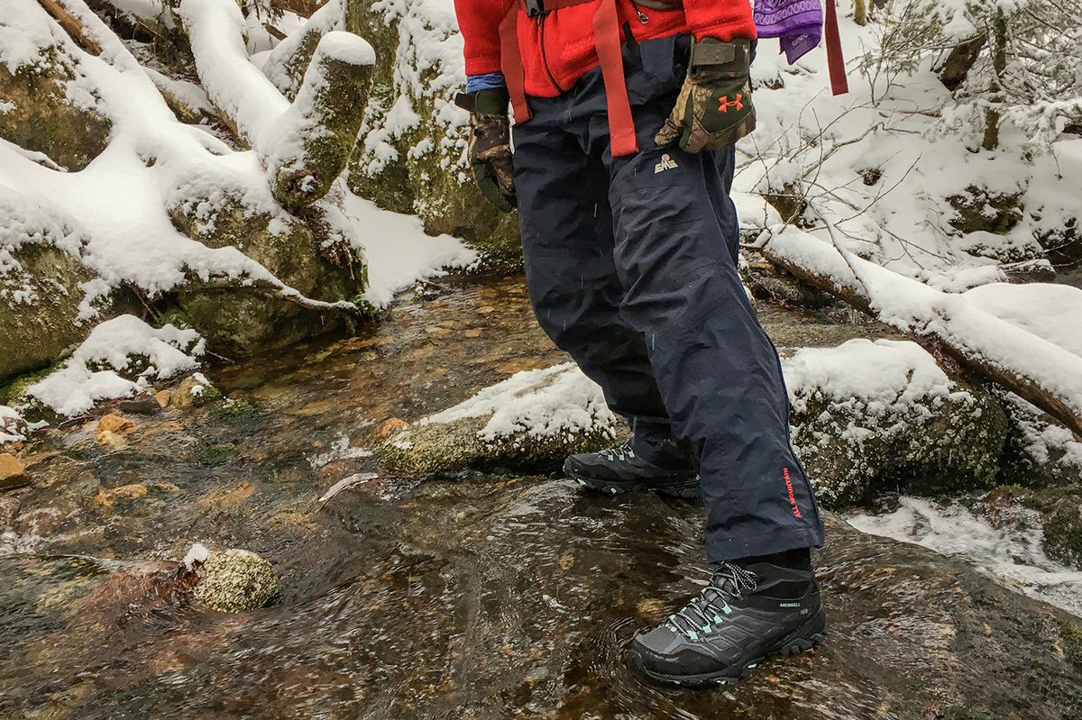 Vibram Arctic Grip on Merrell Moab Fst Ice+ Thermo Winter Hiking Boots