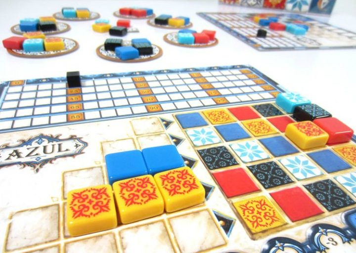 Azul -- 2-8+ players