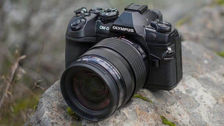 OLYMPUS OM-D E-M1 MARK II