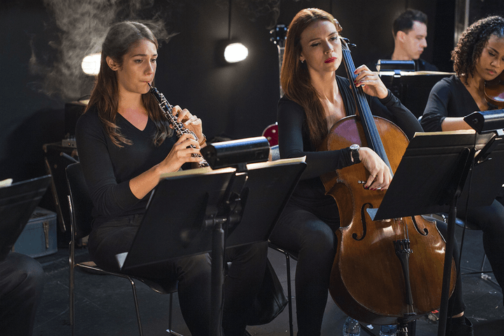 mozart-in-the-jungle-shows-to-stream-2