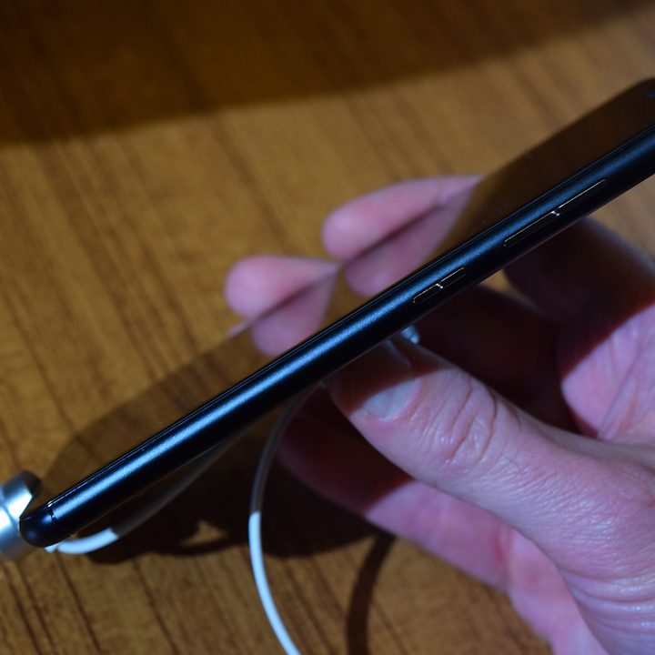 asus zenfone 3 zoom first impressions ces 2017 8