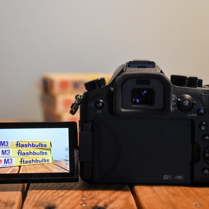 Panasonic FZ2500 review