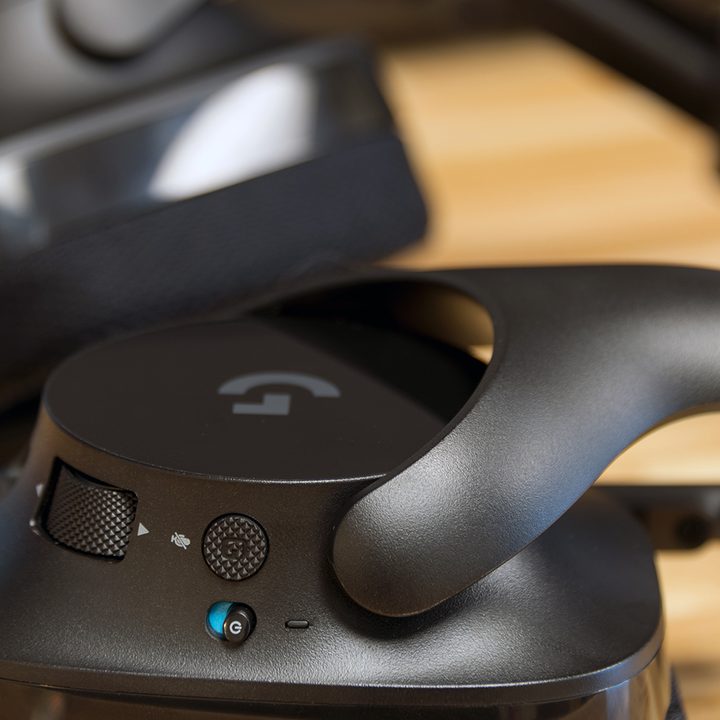 Logitech G533