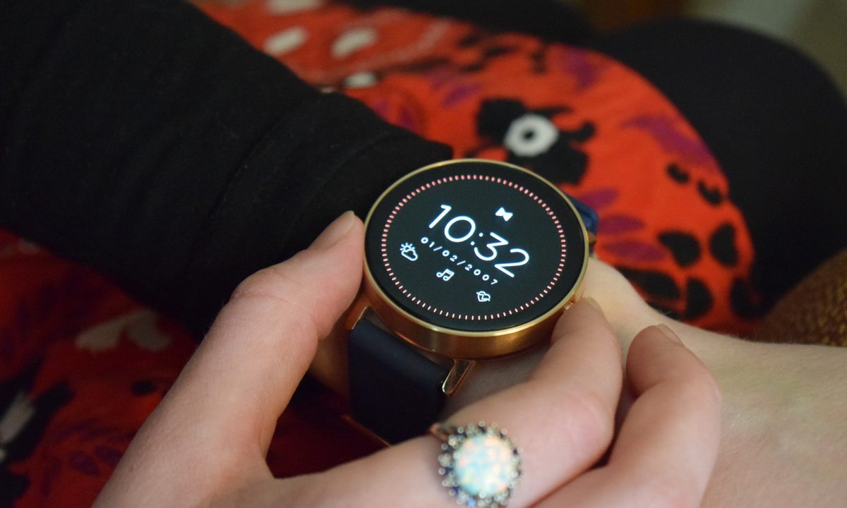 Misfit Vapor smartwatch hands on