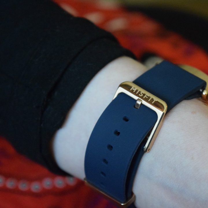 Misfit Vapor smartwatch hands on