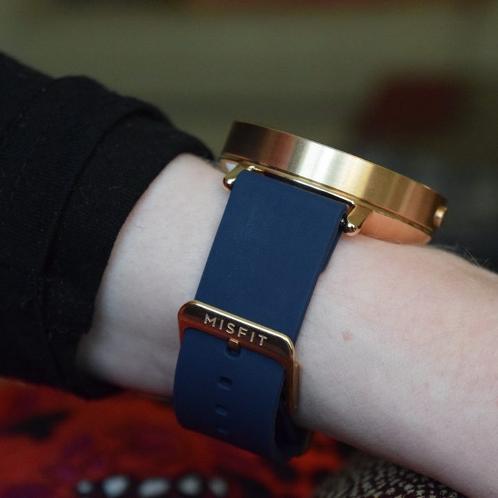 Misfit Vapor smartwatch hands on