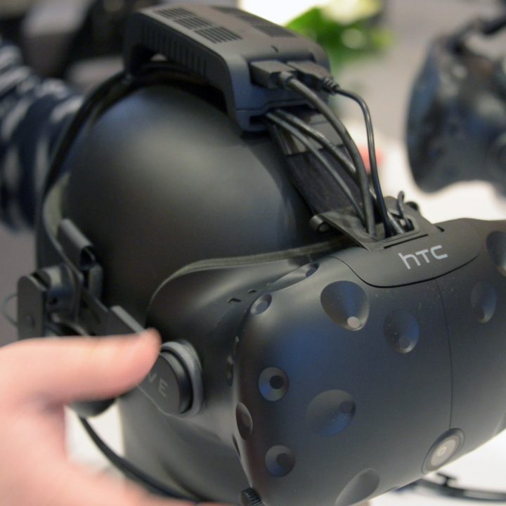 TP Cast Vive wireless adapter