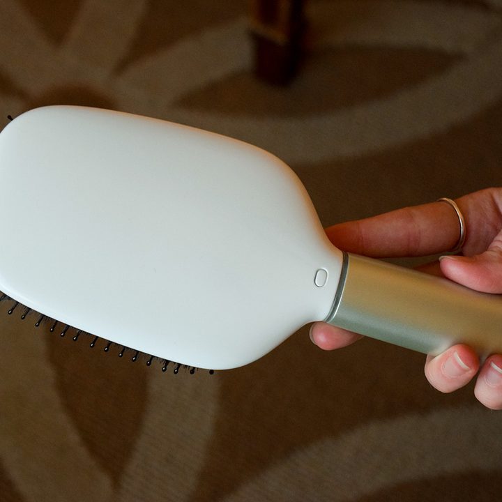 withings kerastase hairbrush ces 2017 brush 05