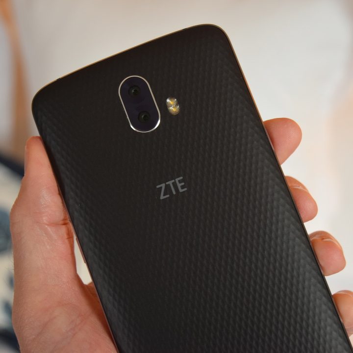 ZTE Blade V8 Pro