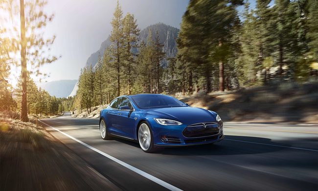 tesla 1000 km model s stranded
