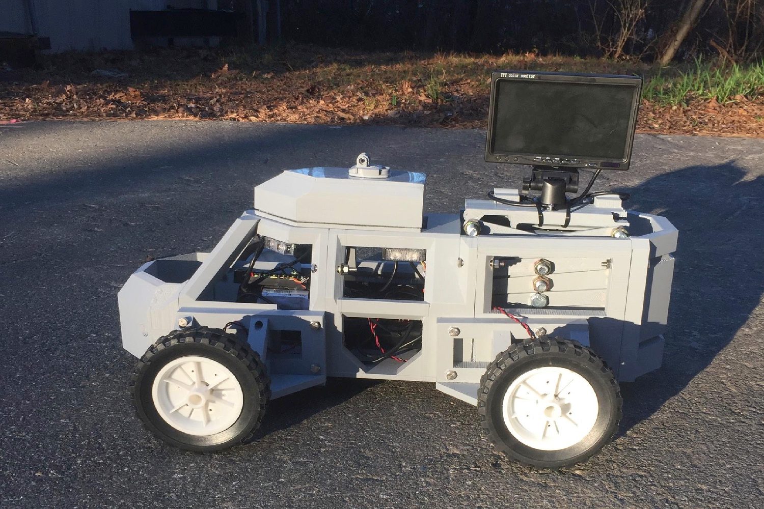 sentinel robot traffic stop 16833533 10208224052266507 1936600626 o