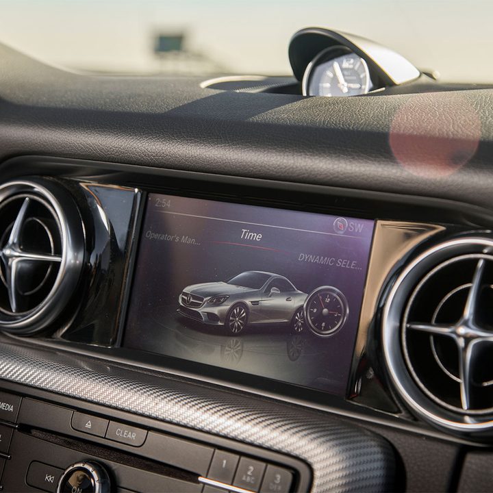 2017 Mercedes-AMG SLC43