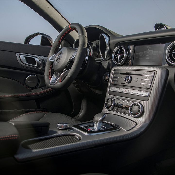 2017 Mercedes-AMG SLC43