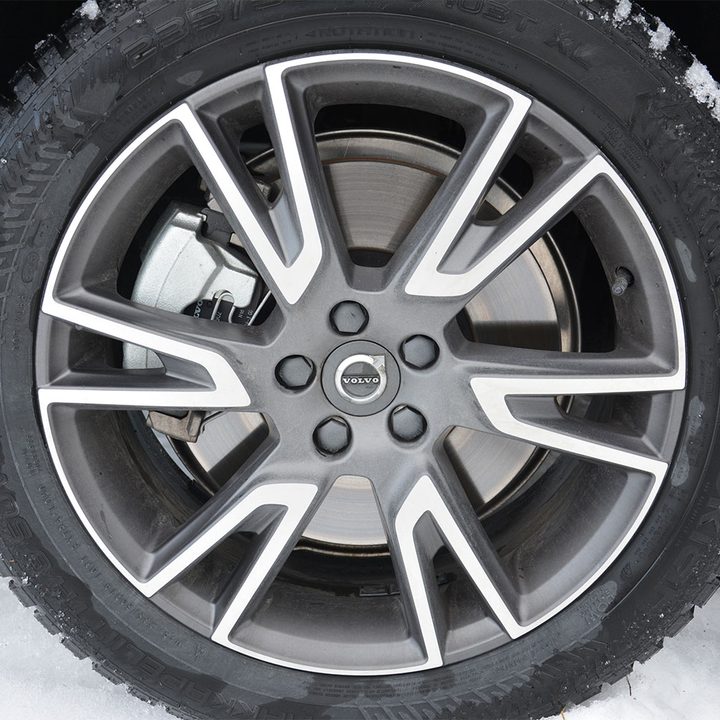 2017 Volvo V90 Cross Country