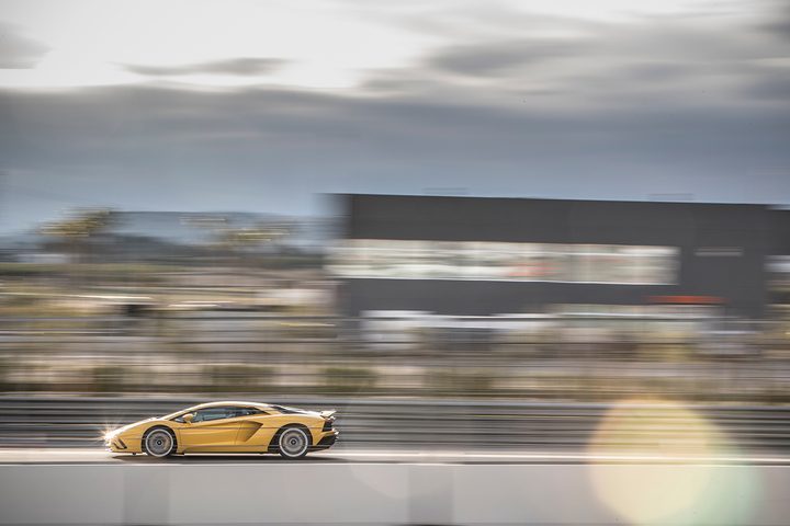 Lamborghini Aventador S