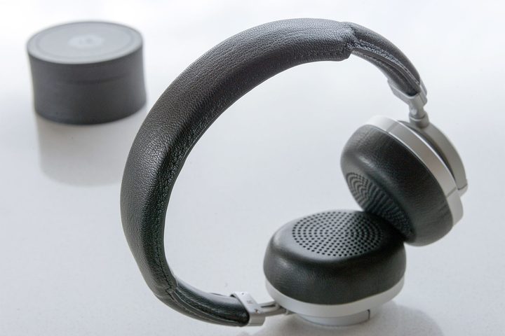 Master & Dynamic MW50