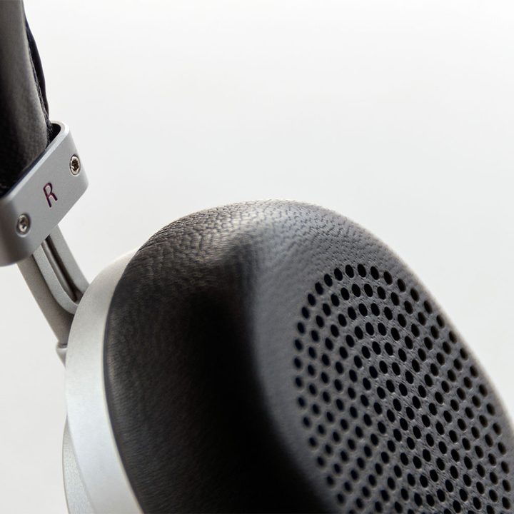 Master & Dynamic MW50