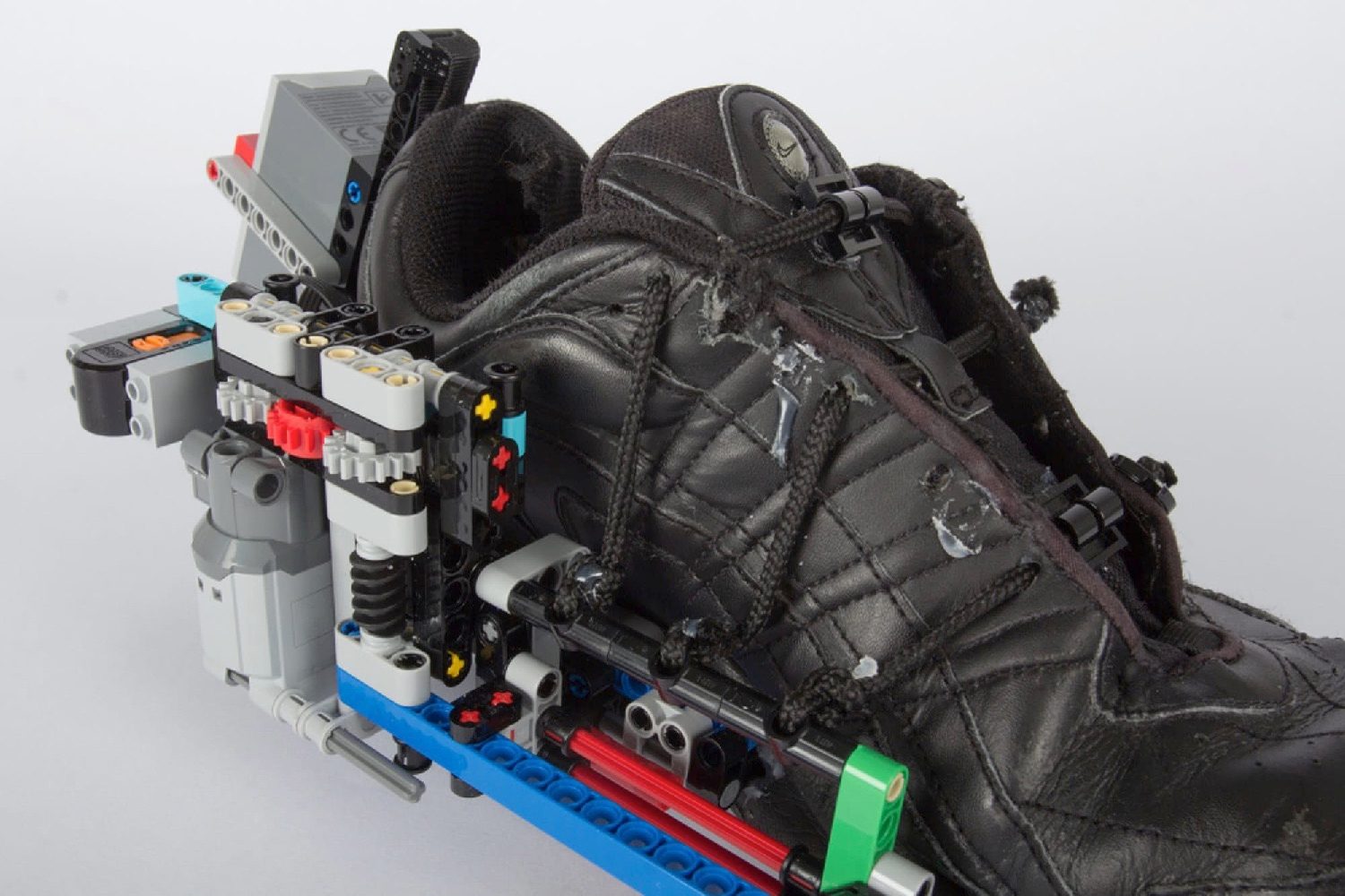 self lacing lego shoes legoshoe1