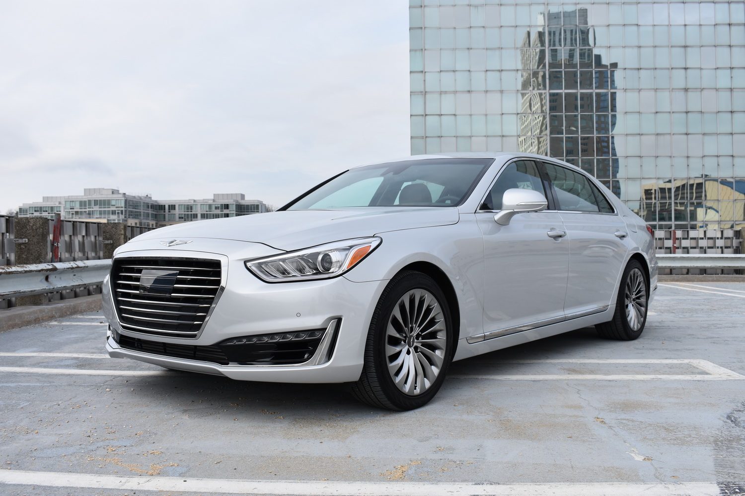 2017-Genesis-G90-AWD-3.3t-
