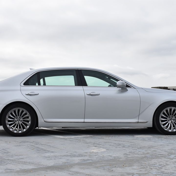 2017 Genesis G90 AWD 3.3t premium review