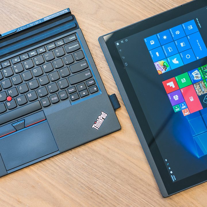 Lenovo-ThinkPad-X1-firmup-review-keyboard-unhinged