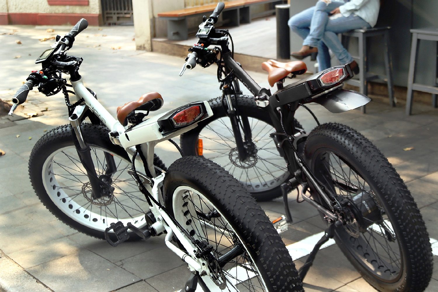 moar ebike indiegogo black and white models