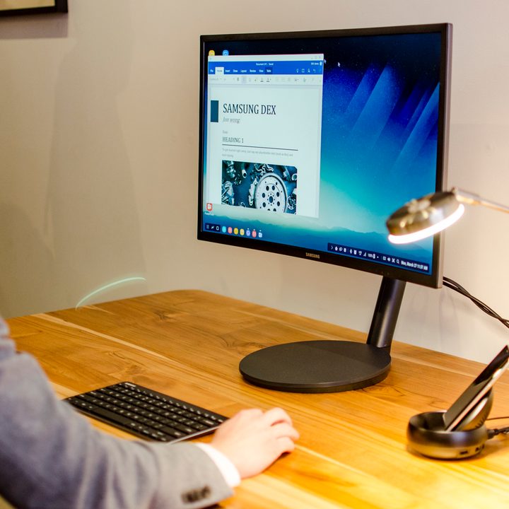 Samsung DeX docking station