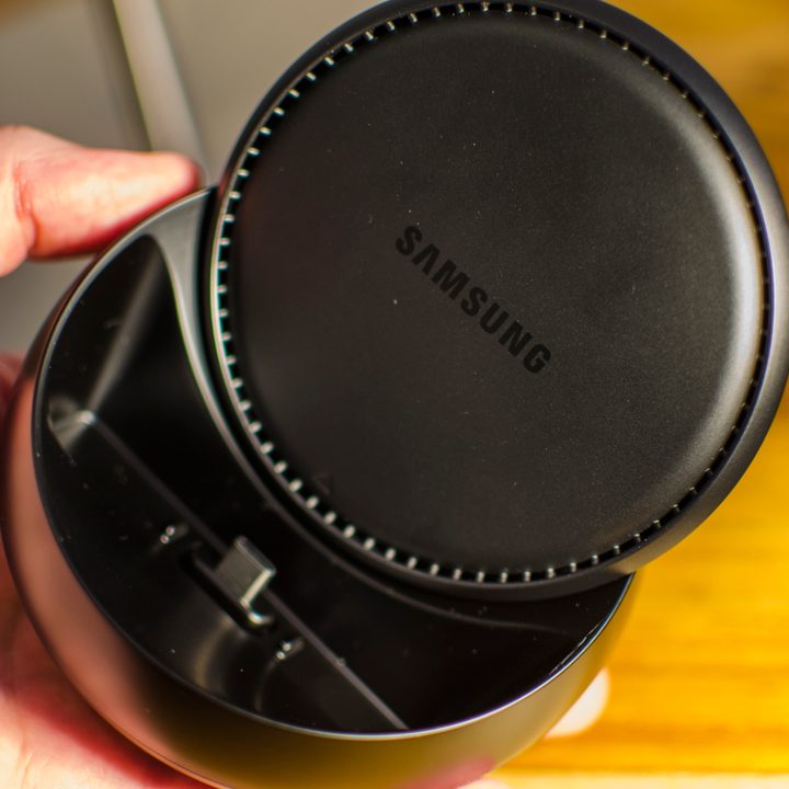 Samsung DeX docking station